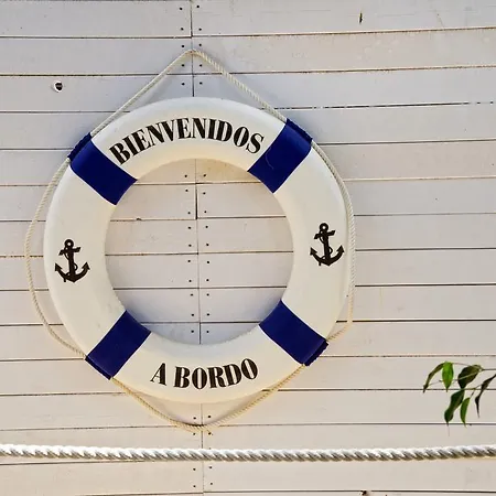 Cala Boix Гостевой дом