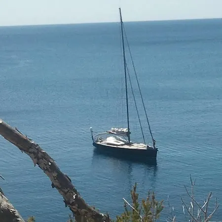 Гостевой дом Cala Boix *