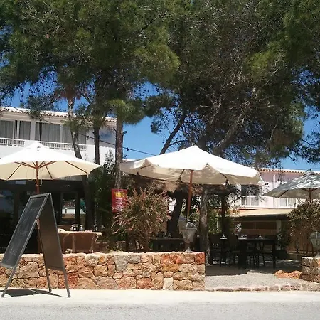Гостевой дом Cala Boix Эс-Кана
