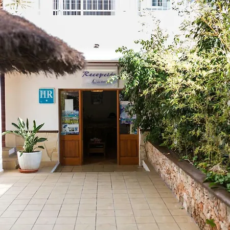 Гостевой дом Cala Boix