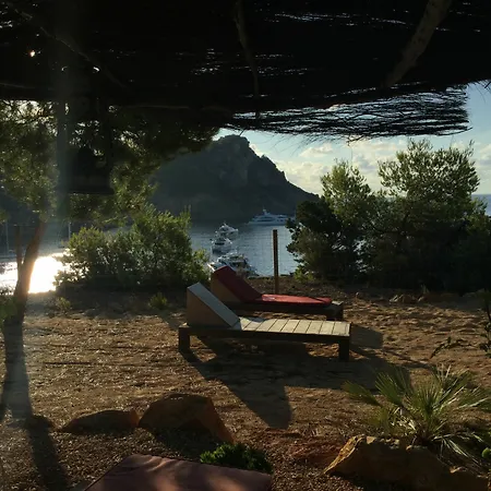 Cala Boix Гостевой дом Эс-Кана